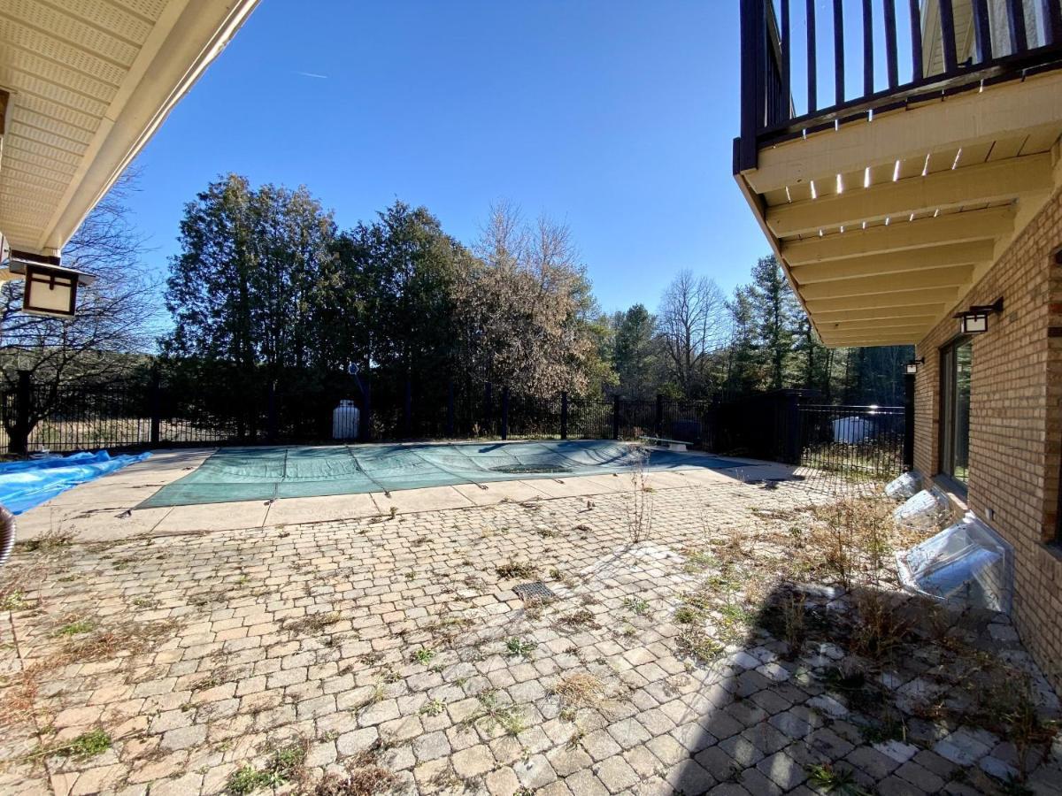 5000+ Sqft Cottage Near Toronto Bolton Zewnętrze zdjęcie